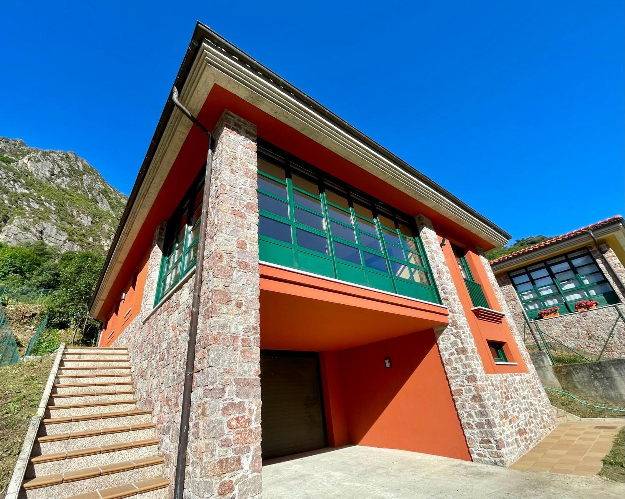Roca De Guia Somiedo Holiday home